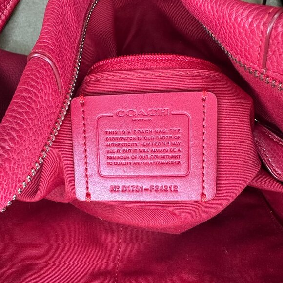 Coach Scout Shoulder Bag in Red - Picture 2 of 7